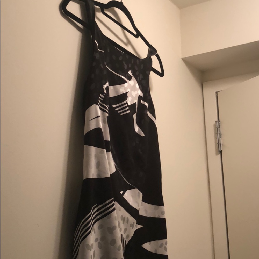 Black and white graphic dress